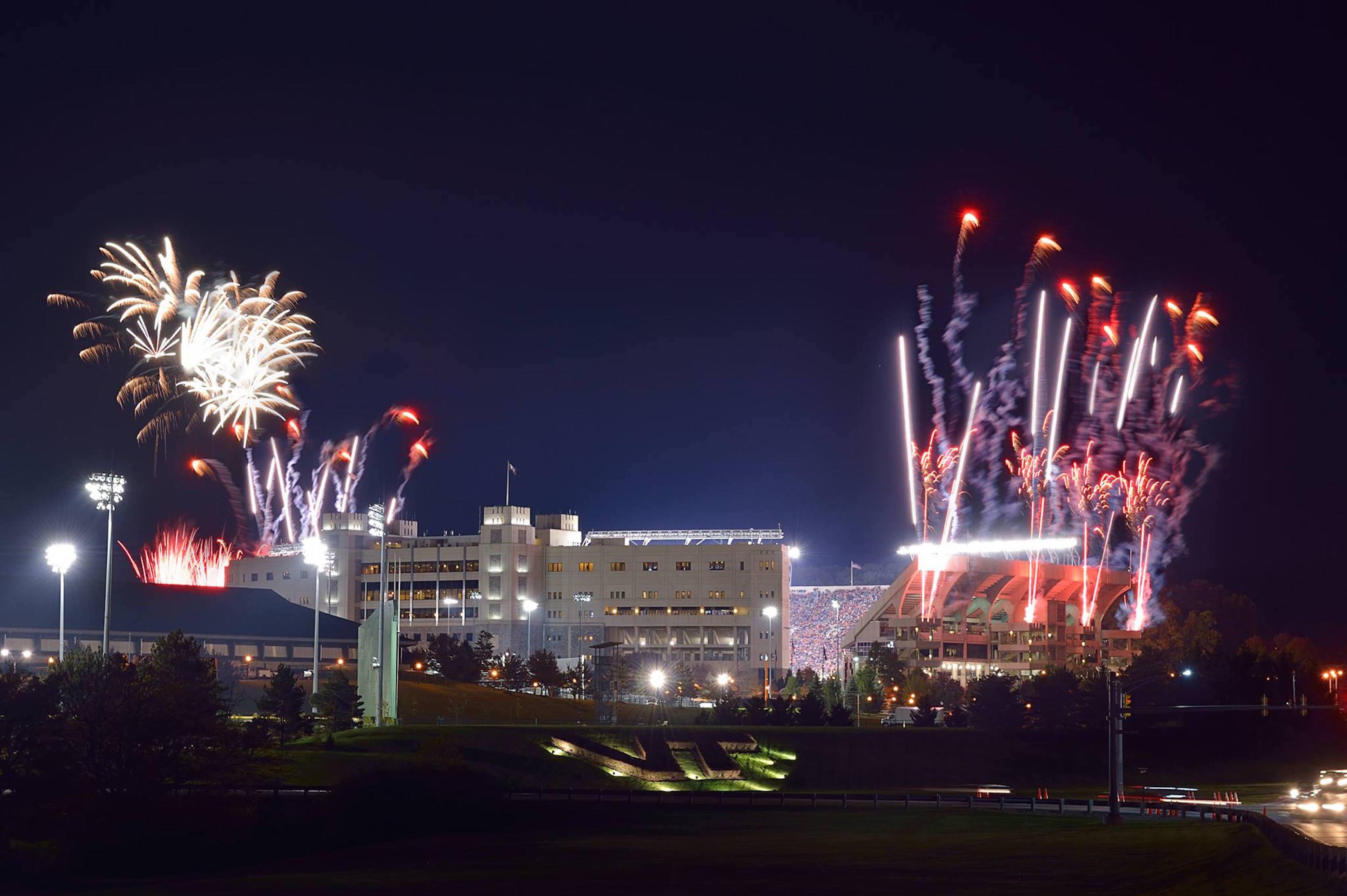 Holiday Inn Express Blacksburg By Ihg Exterior foto