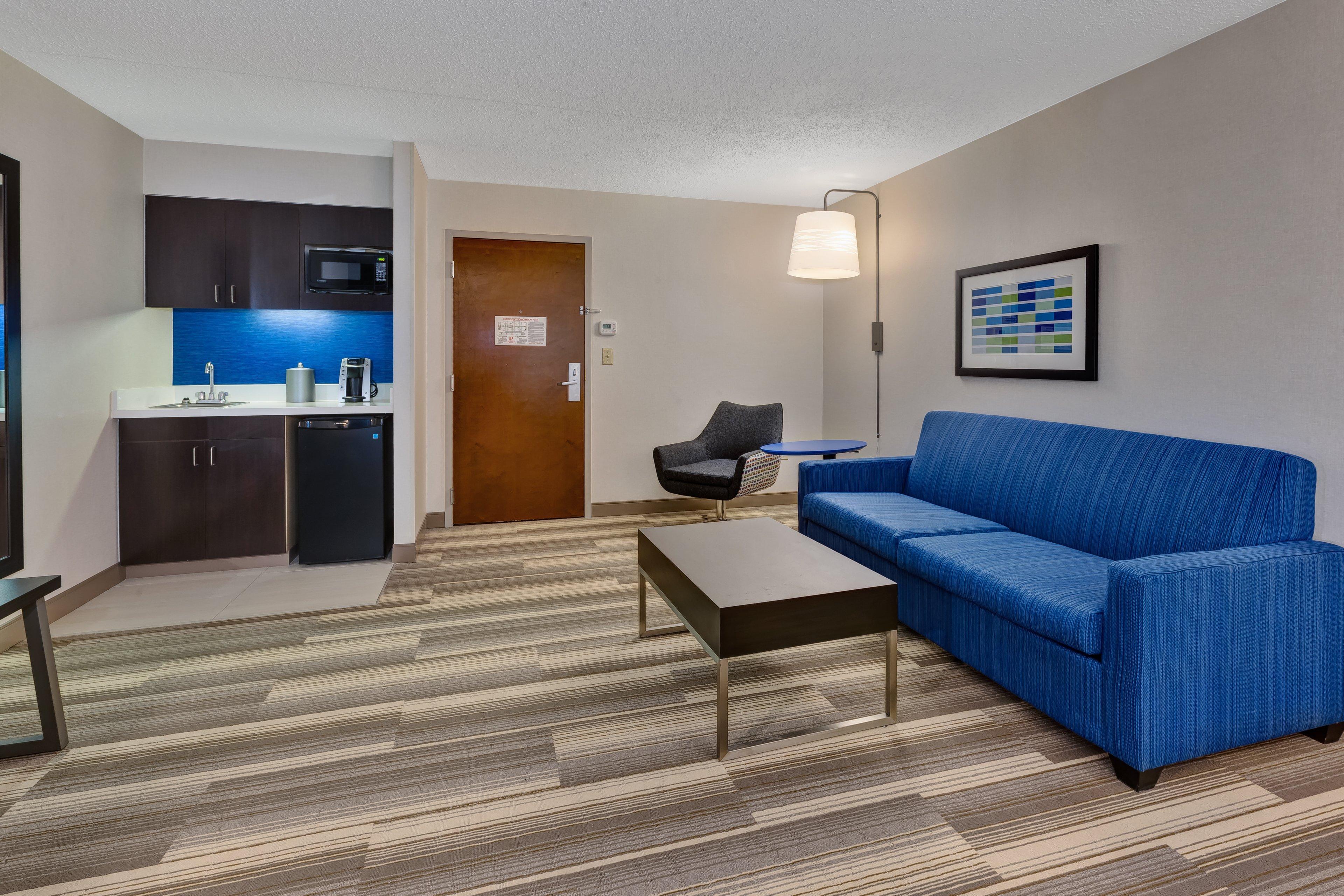 Holiday Inn Express Blacksburg By Ihg Exterior foto